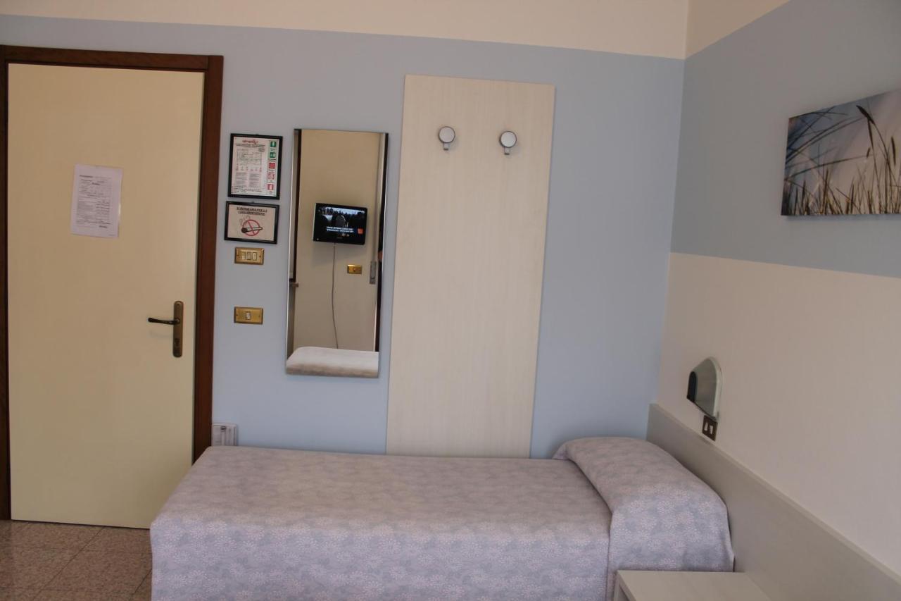 Hotel O'Scugnizzo 2 Belluno Eksteriør bilde