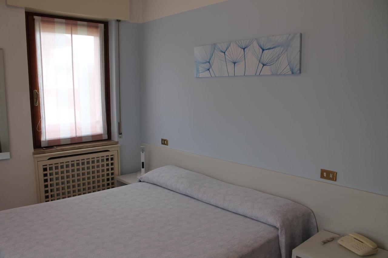Hotel O'Scugnizzo 2 Belluno Eksteriør bilde