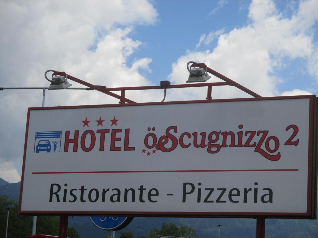 Hotel O'Scugnizzo 2 Belluno Eksteriør bilde