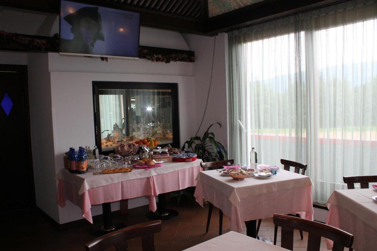 Hotel O'Scugnizzo 2 Belluno Eksteriør bilde